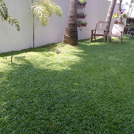 Prosperity Villa Negombo Esterno foto