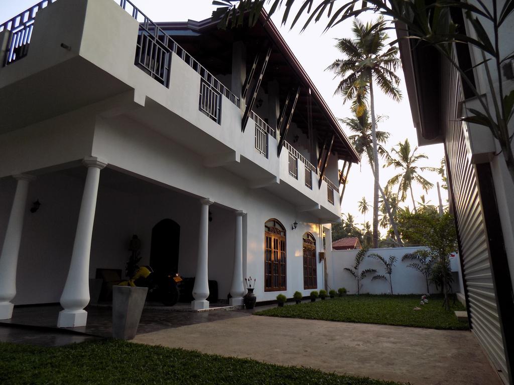 Prosperity Villa Negombo Esterno foto