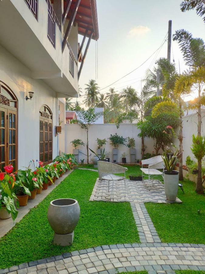 Prosperity Villa Negombo Esterno foto